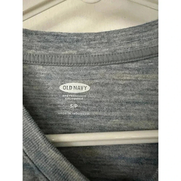 Old Navy Men’s size Small Long sleeve Top - Picture 4 of 6